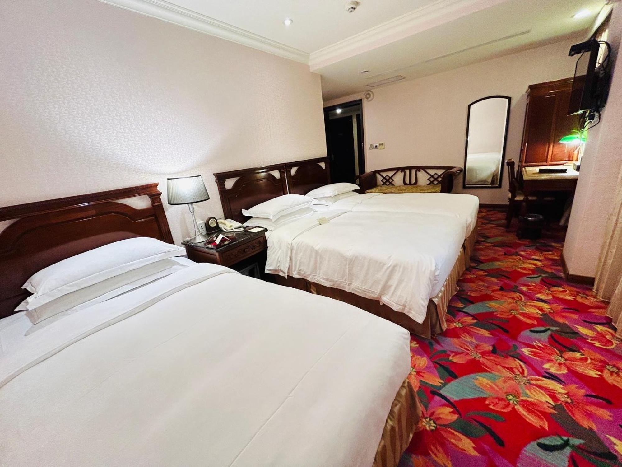 Royal Seasons Hotel Taipei ‧ Nanjing W. Exterior foto